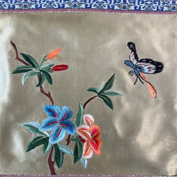 Vintage Chinese silk embroidered pieces or silk napkins (5 pieces) - Picture 3 of 16
